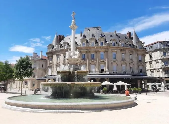 Hyper Centre De - N4 아파트 발랑스